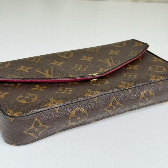 Louis Vuitton Monogram Canvas Felicie Shoulder Bag Crossbody with Gold Chains - Picture 5 of 9